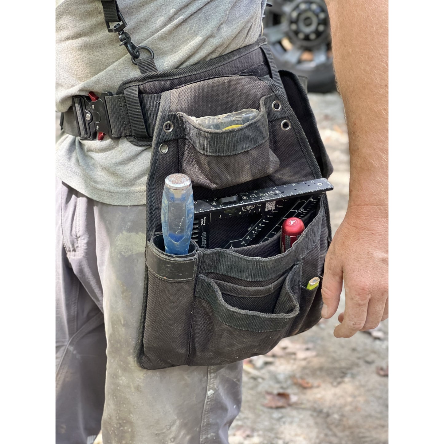 Perkins Builder Brothers Essential Tool Belt Set With Suspenders, Ideal for Framers, Carpenters and Contractors, Small Size, Black